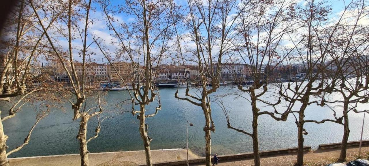 Porte Du Vieux Lyon, Vue Sur La Saone Екстер'єр фото